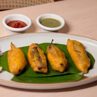 Mirchi Bajji (3 Pcs)